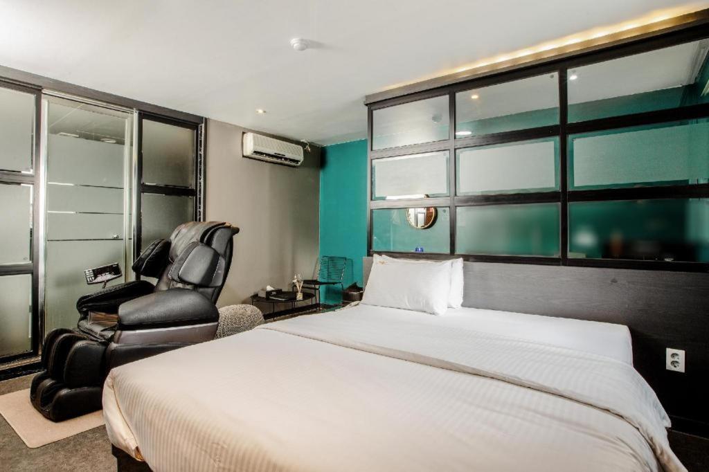 M7 Business Hotel Chilgok Luaran gambar