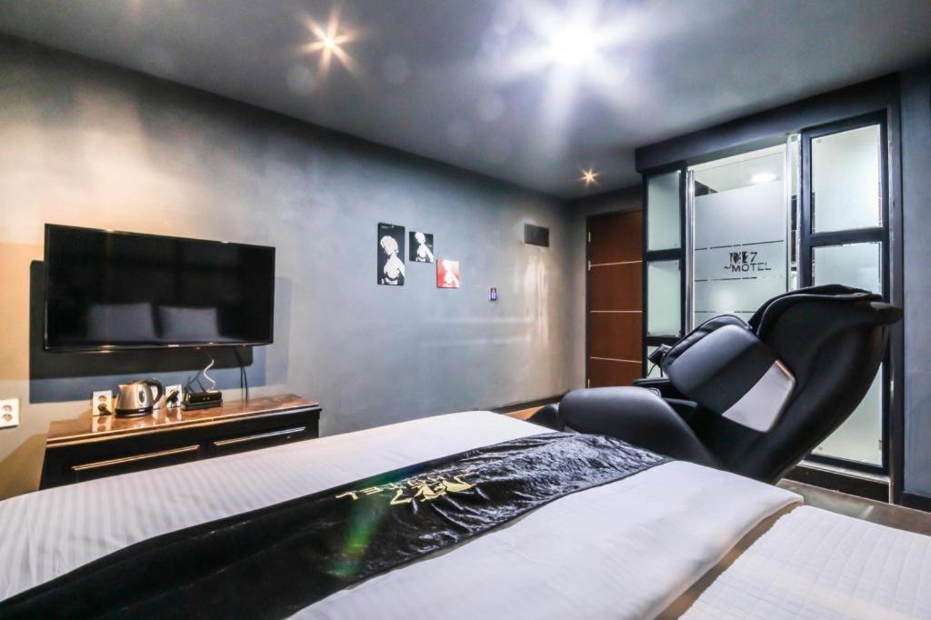 M7 Business Hotel Chilgok Luaran gambar