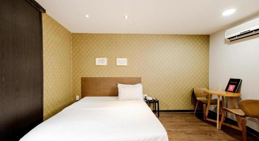 M7 Business Hotel Chilgok Luaran gambar