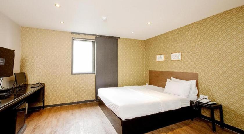 M7 Business Hotel Chilgok Luaran gambar
